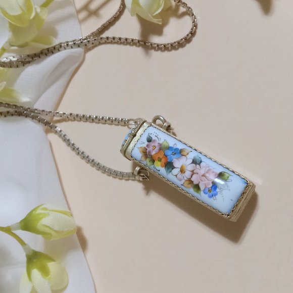 Vintage Rare Floral Enamel Locket Necklace - Picture 3 of 16